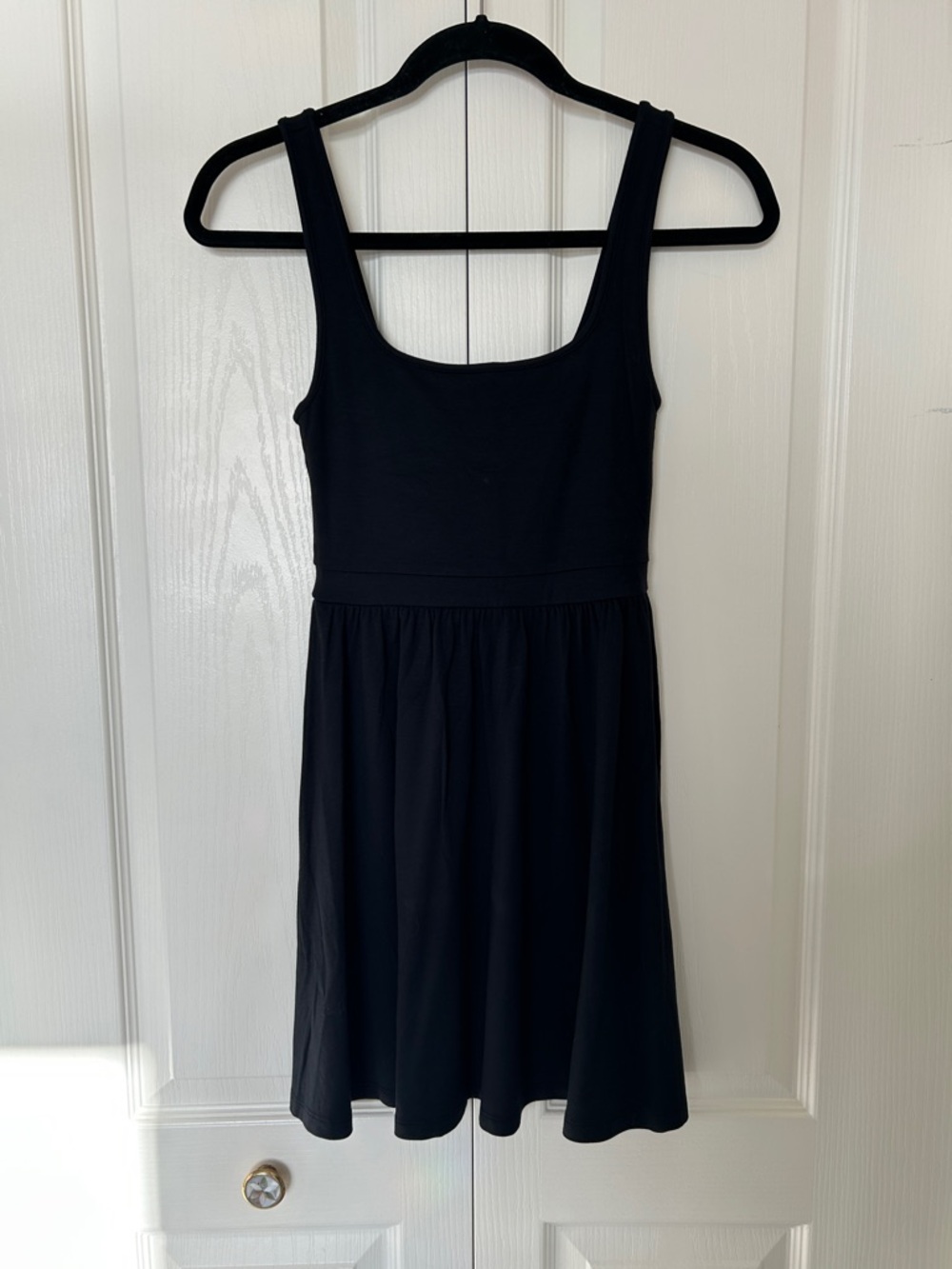 Aritzia Wilfred Black Scoop Neck Sleeveless Mini Dress